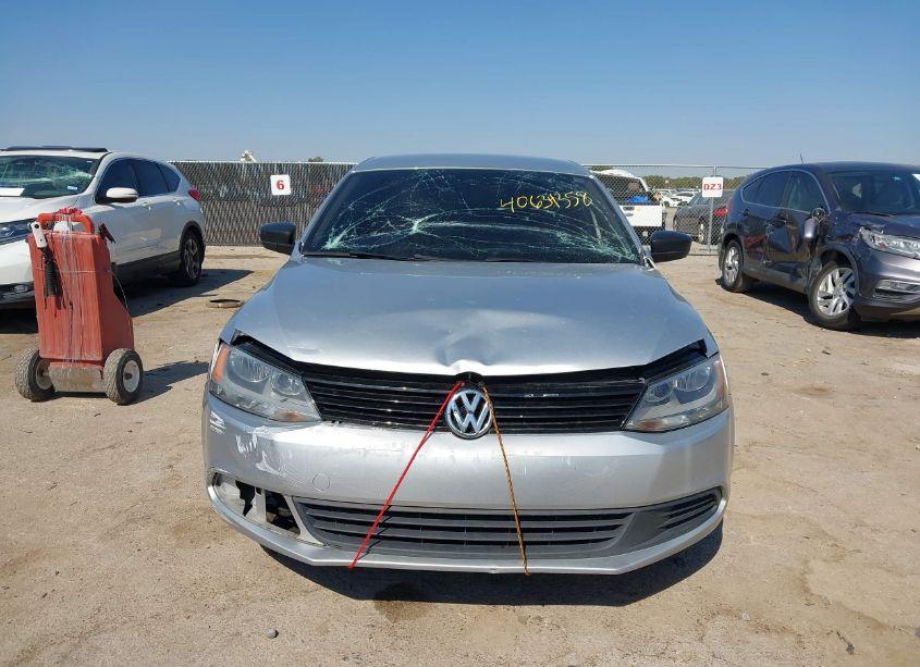 Photo 12 of 2014 Volkswagen Jetta 2.0L S (VIN 3VW2K7AJ7EM301157)