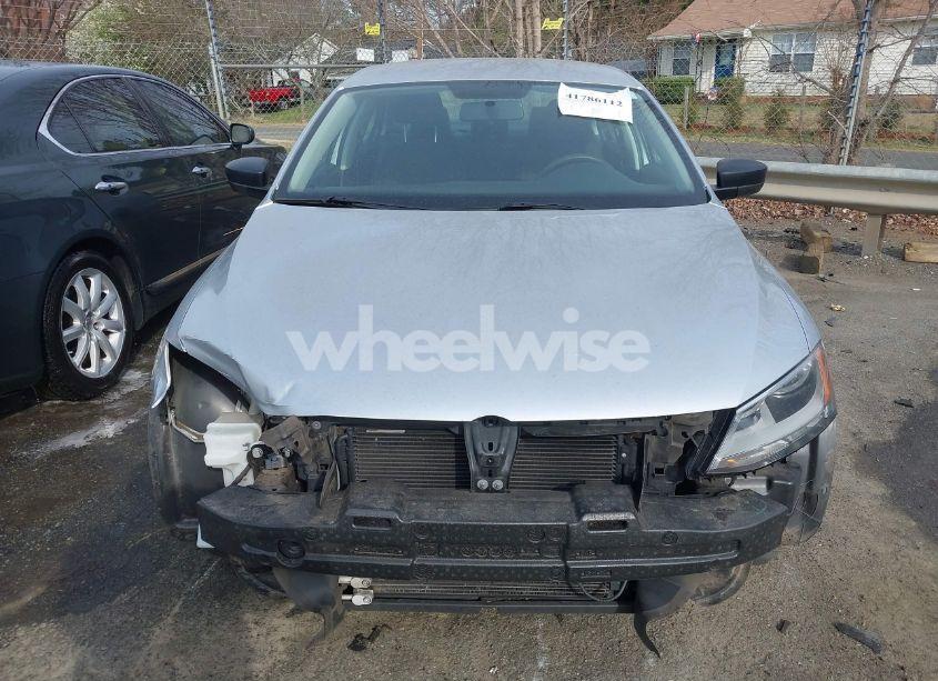 Photo 12 of 2014 Volkswagen Jetta 2.0L S (VIN 3VW2K7AJ7EM313535)