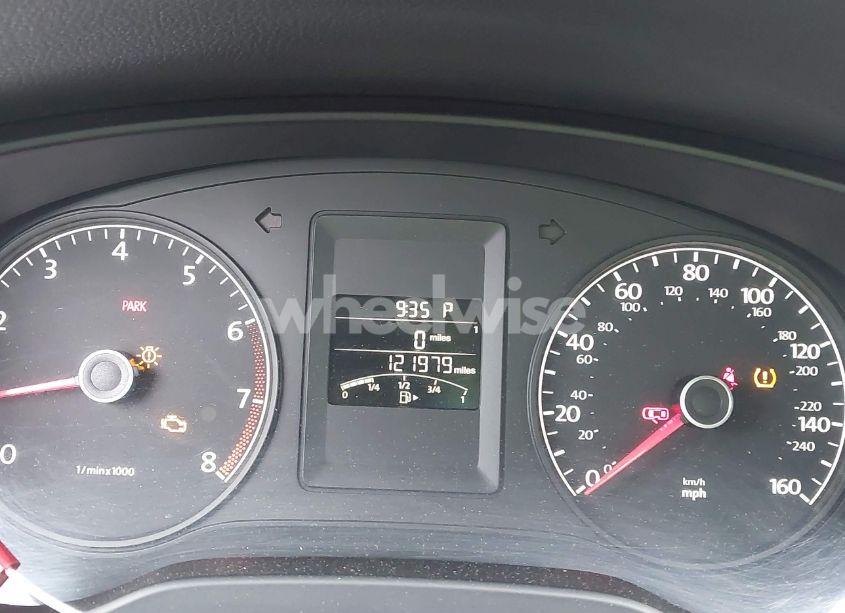 Photo 7 of 2014 Volkswagen Jetta 2.0L S (VIN 3VW2K7AJ7EM325555)