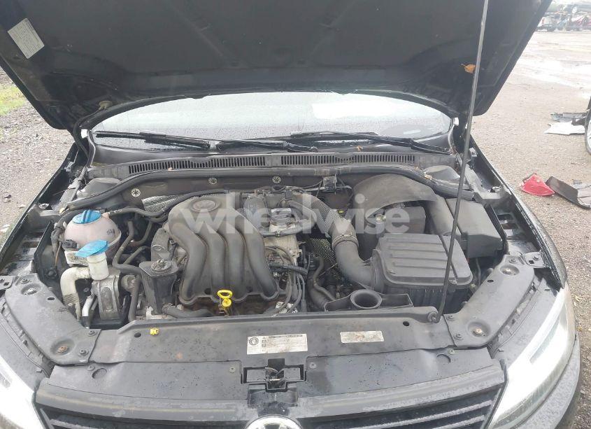 Photo 10 of 2014 Volkswagen Jetta 2.0L S (VIN 3VW2K7AJ7EM435702)