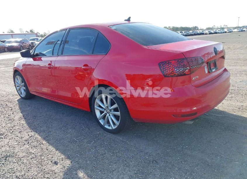 Photo 3 of 2015 Volkswagen Jetta 2.0L S (VIN 3VW2K7AJ7FM311415)