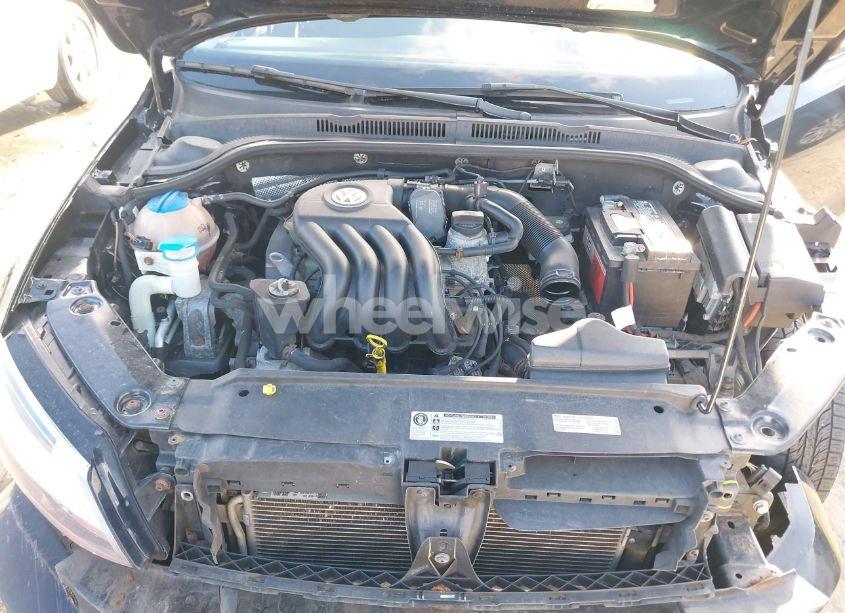 Photo 10 of 2015 Volkswagen Jetta 2.0L S (VIN 3VW2K7AJ7FM315982)