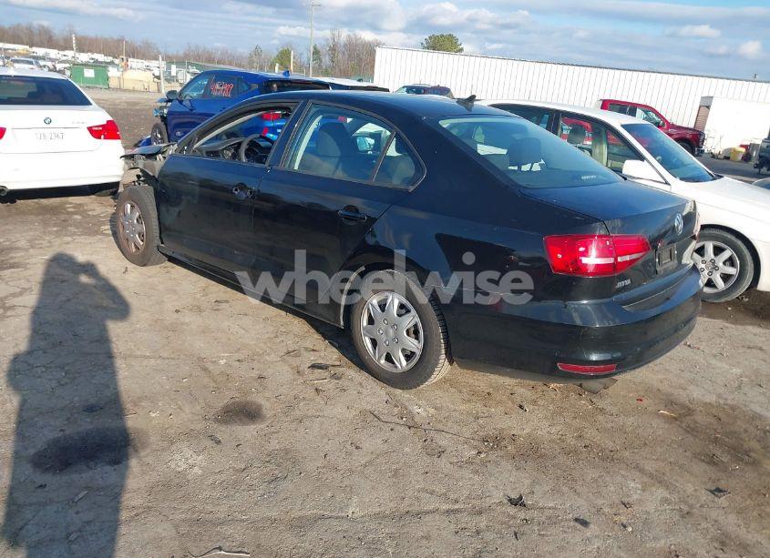 Photo 3 of 2015 Volkswagen Jetta 2.0L S (VIN 3VW2K7AJ7FM315982)