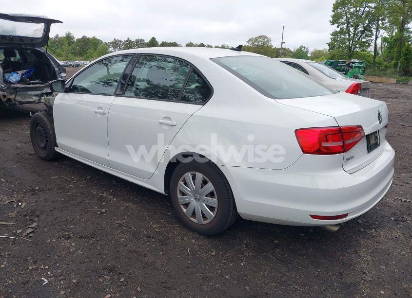 Photo 3 of 2015 Volkswagen Jetta 2.0L S (VIN 3VW2K7AJ7FM424412)
