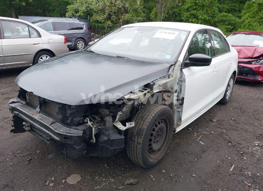 Photo 6 of 2015 Volkswagen Jetta 2.0L S (VIN 3VW2K7AJ7FM424412)