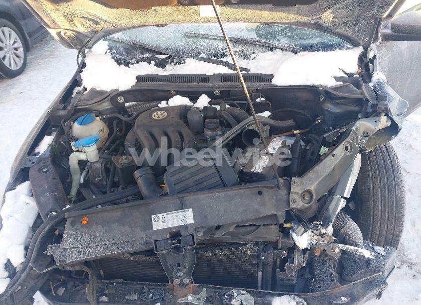 Photo 10 of 2012 Volkswagen Jetta 2.0L S (VIN 3VW2K7AJ8CM301858)