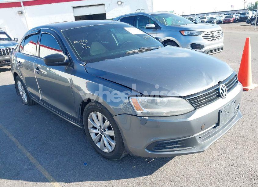 2012 Volkswagen Jetta 2.0L S (VIN 3VW2K7AJ8CM313976) main photo