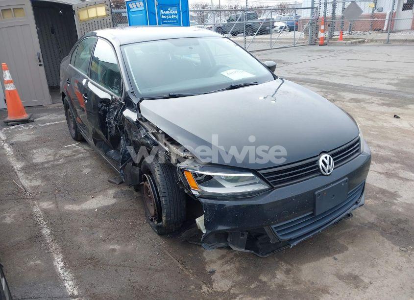 2012 Volkswagen Jetta 2.0L S (VIN 3VW2K7AJ8CM321950) main photo