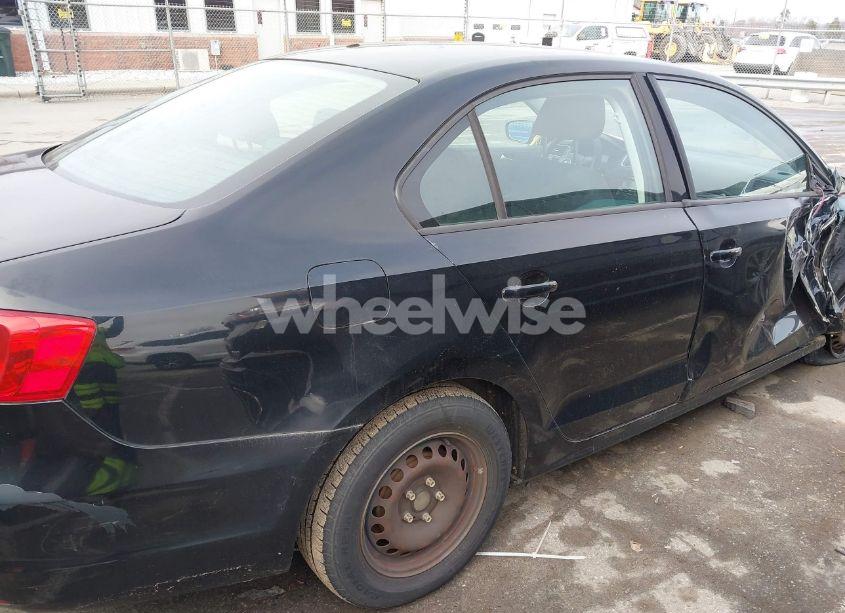 Photo 13 of 2012 Volkswagen Jetta 2.0L S (VIN 3VW2K7AJ8CM321950)