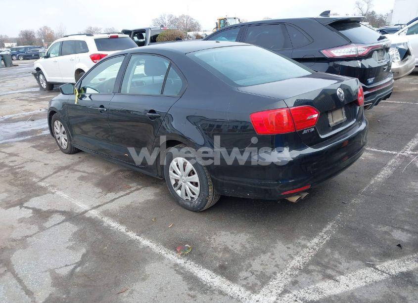 Photo 3 of 2012 Volkswagen Jetta 2.0L S (VIN 3VW2K7AJ8CM321950)