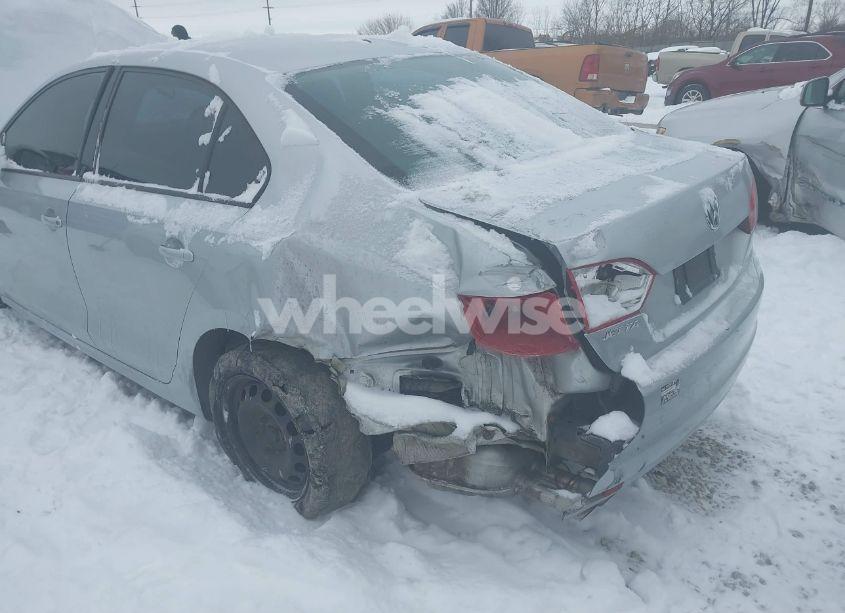 Photo 6 of 2012 Volkswagen Jetta 2.0L S (VIN 3VW2K7AJ8CM398219)