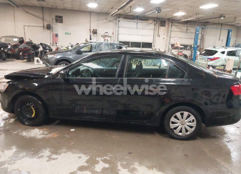 Photo 11 of 2012 Volkswagen Jetta 2.0L S (VIN 3VW2K7AJ8CM472416)