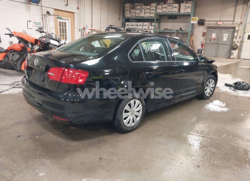 Photo 4 of 2012 Volkswagen Jetta 2.0L S (VIN 3VW2K7AJ8CM472416)