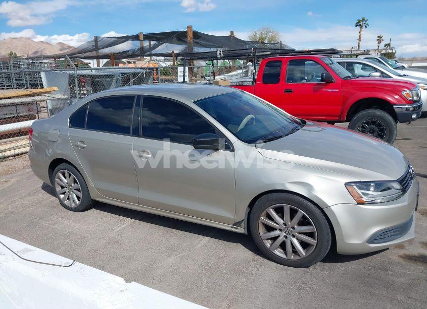 Photo 13 of 2013 Volkswagen Jetta 2.0L S (VIN 3VW2K7AJ8DM242716)