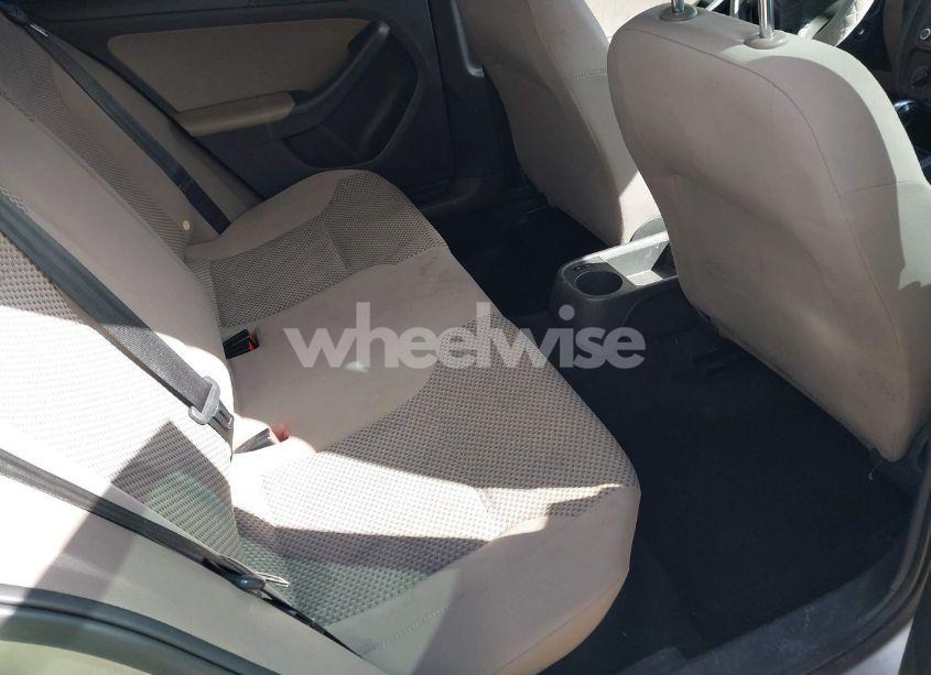 Photo 8 of 2013 Volkswagen Jetta 2.0L S (VIN 3VW2K7AJ8DM242716)