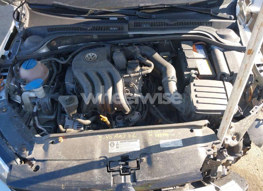 Photo 10 of 2013 Volkswagen Jetta 2.0L S (VIN 3VW2K7AJ8DM281449)