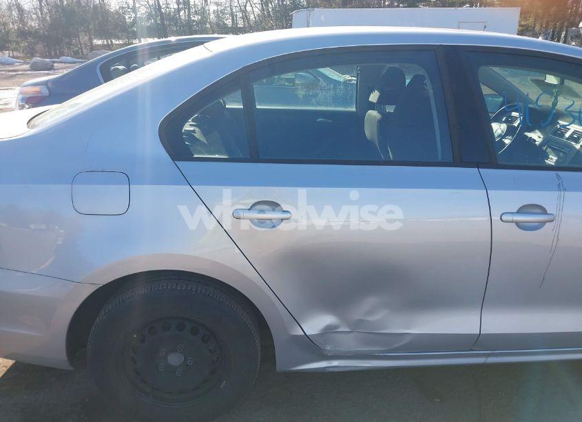 Photo 13 of 2013 Volkswagen Jetta 2.0L S (VIN 3VW2K7AJ8DM281449)