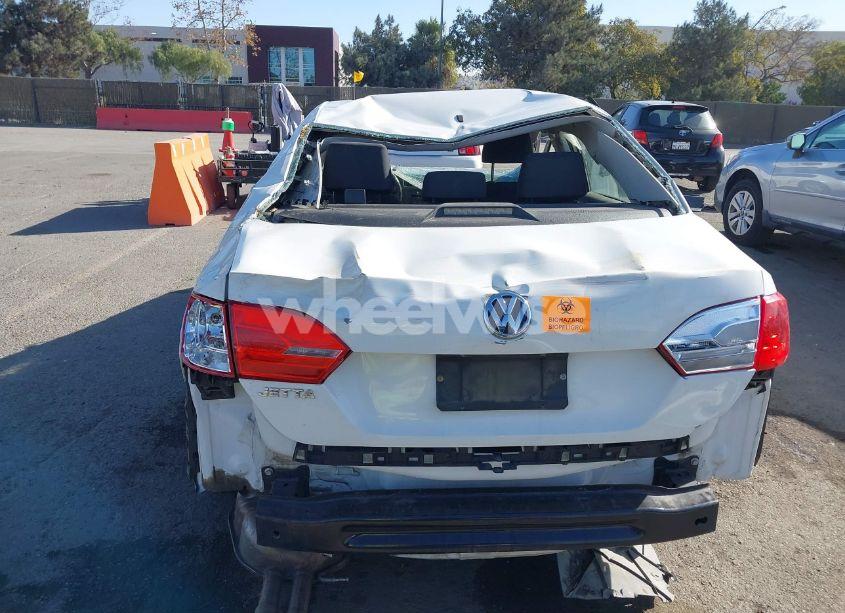 Photo 16 of 2013 Volkswagen Jetta 2.0L S (VIN 3VW2K7AJ8DM292144)