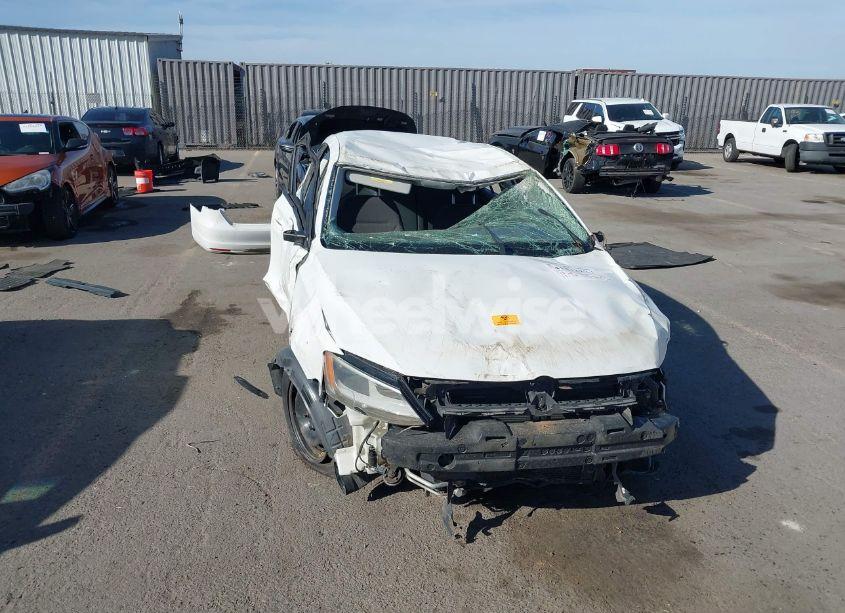 Photo 6 of 2013 Volkswagen Jetta 2.0L S (VIN 3VW2K7AJ8DM292144)