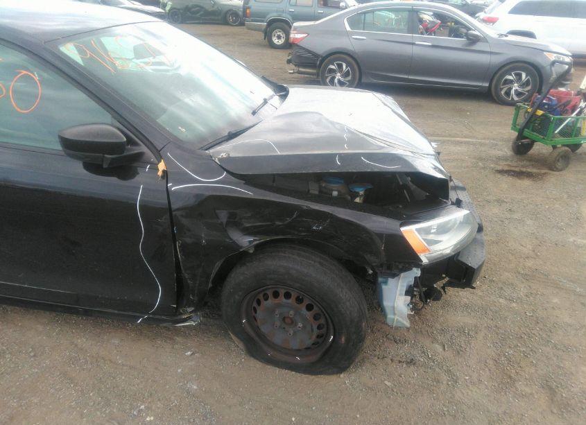 Photo 13 of 2013 Volkswagen Jetta 2.0L S (VIN 3VW2K7AJ8DM354318)