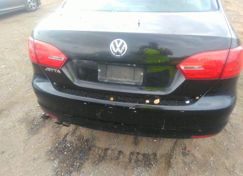 Photo 14 of 2013 Volkswagen Jetta 2.0L S (VIN 3VW2K7AJ8DM354318)