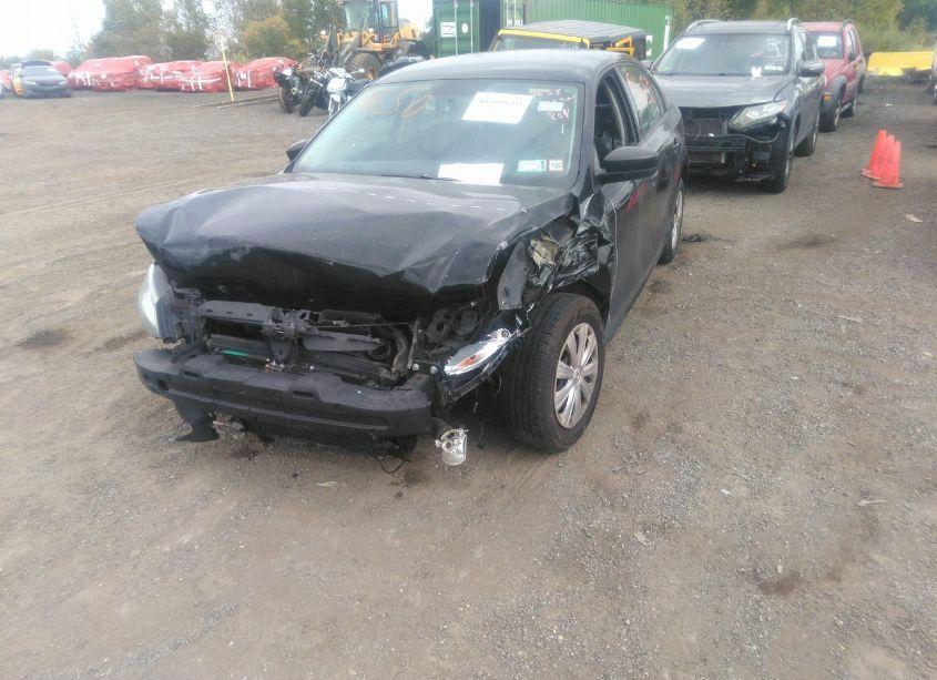 Photo 2 of 2013 Volkswagen Jetta 2.0L S (VIN 3VW2K7AJ8DM354318)