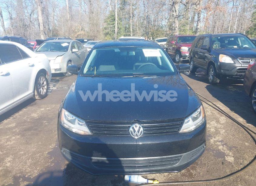 Photo 12 of 2013 Volkswagen Jetta 2.0L S (VIN 3VW2K7AJ8DM398819)