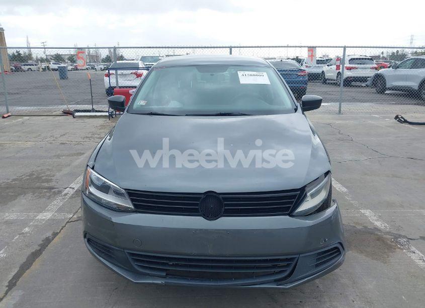 Photo 12 of 2014 Volkswagen Jetta 2.0L S (VIN 3VW2K7AJ8EM230714)