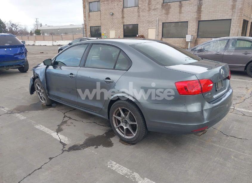 Photo 3 of 2014 Volkswagen Jetta 2.0L S (VIN 3VW2K7AJ8EM230714)