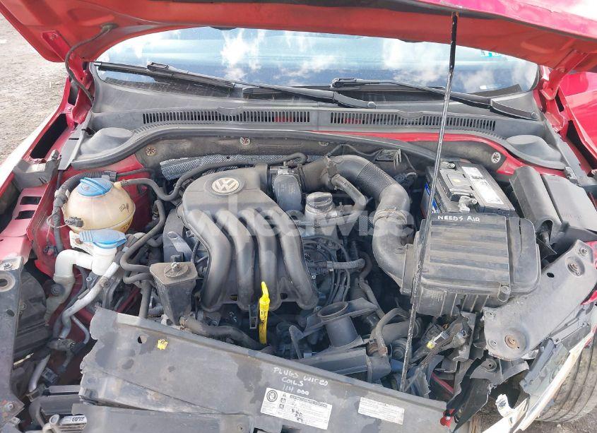 Photo 10 of 2014 Volkswagen Jetta 2.0L S (VIN 3VW2K7AJ8EM240773)