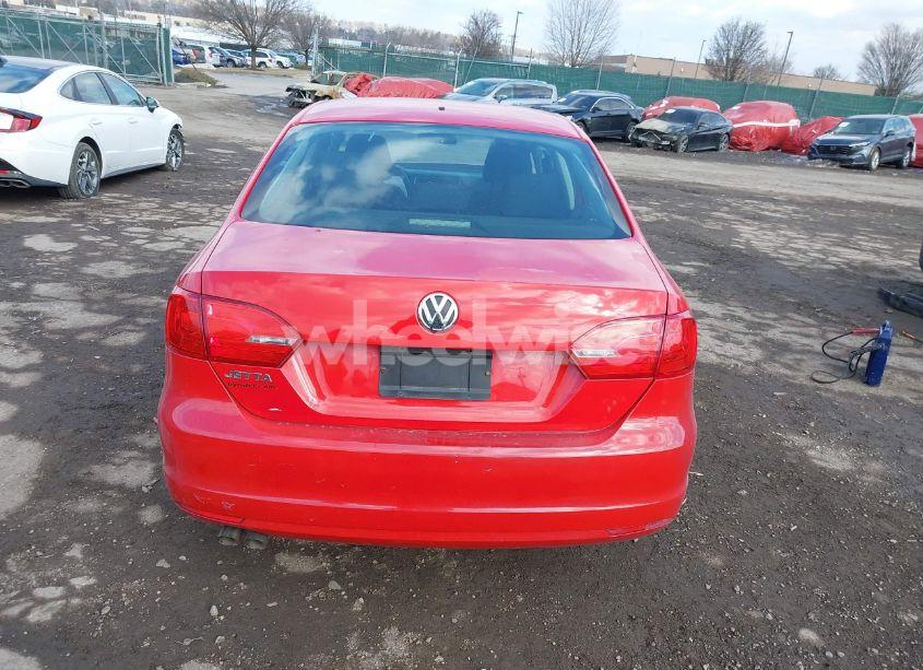 Photo 17 of 2014 Volkswagen Jetta 2.0L S (VIN 3VW2K7AJ8EM240773)