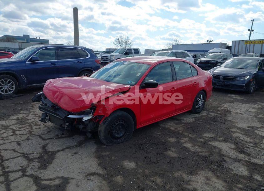 Photo 2 of 2014 Volkswagen Jetta 2.0L S (VIN 3VW2K7AJ8EM240773)