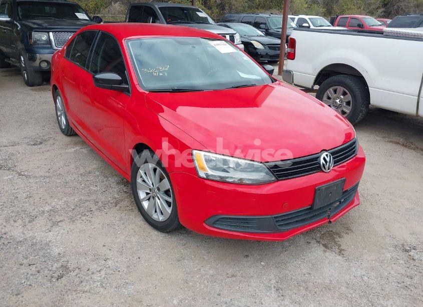 2014 Volkswagen Jetta 2.0L S (VIN 3VW2K7AJ8EM250526) main photo
