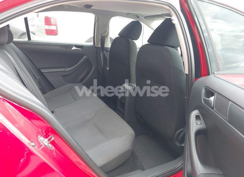 Photo 8 of 2014 Volkswagen Jetta 2.0L S (VIN 3VW2K7AJ8EM250526)