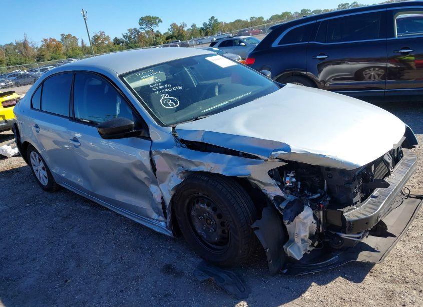 2014 Volkswagen Jetta 2.0L S (VIN 3VW2K7AJ8EM290248) main photo