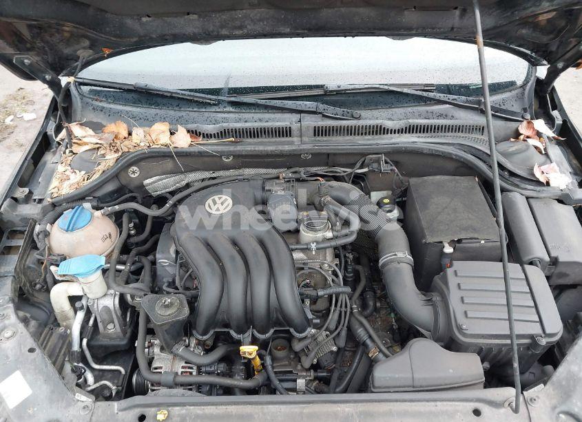 Photo 10 of 2014 Volkswagen Jetta 2.0L S (VIN 3VW2K7AJ8EM440374)