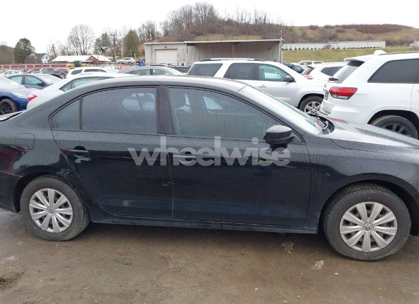 Photo 13 of 2014 Volkswagen Jetta 2.0L S (VIN 3VW2K7AJ8EM440374)