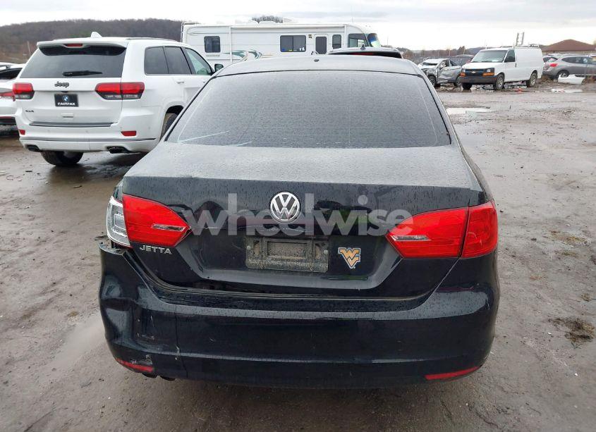 Photo 16 of 2014 Volkswagen Jetta 2.0L S (VIN 3VW2K7AJ8EM440374)