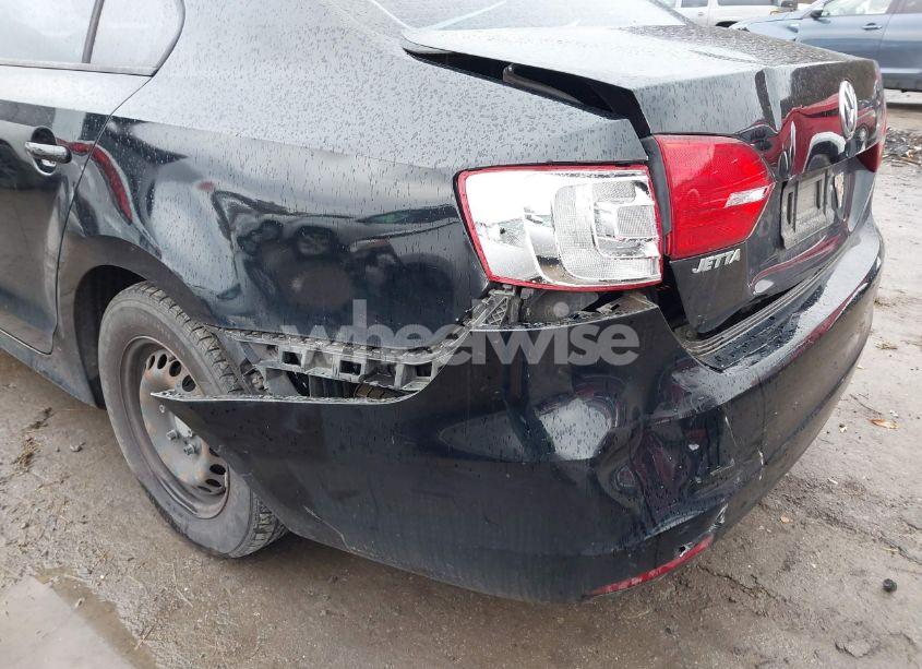 Photo 17 of 2014 Volkswagen Jetta 2.0L S (VIN 3VW2K7AJ8EM440374)