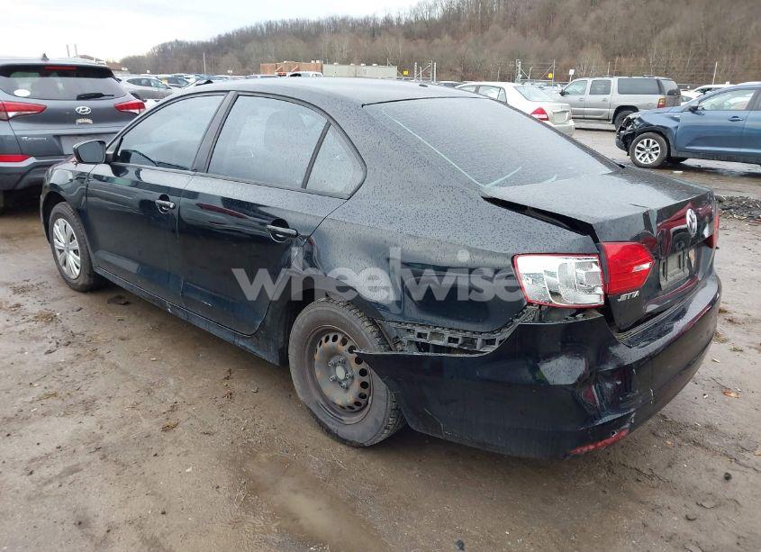 Photo 3 of 2014 Volkswagen Jetta 2.0L S (VIN 3VW2K7AJ8EM440374)