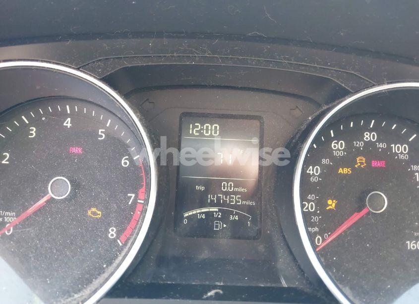 Photo 7 of 2015 Volkswagen Jetta 2.0L S (VIN 3VW2K7AJ8FM357299)