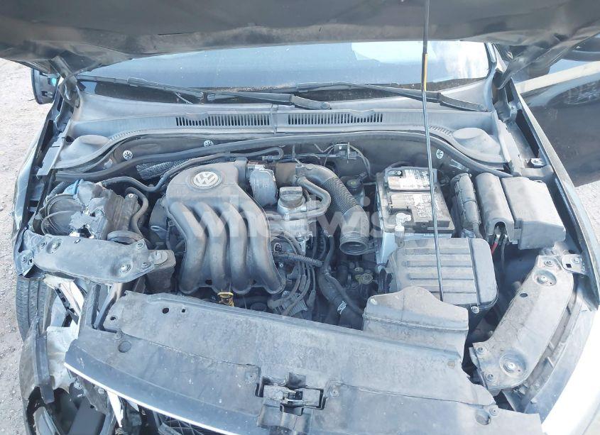 Photo 10 of 2015 Volkswagen Jetta 2.0L S (VIN 3VW2K7AJ8FM406811)