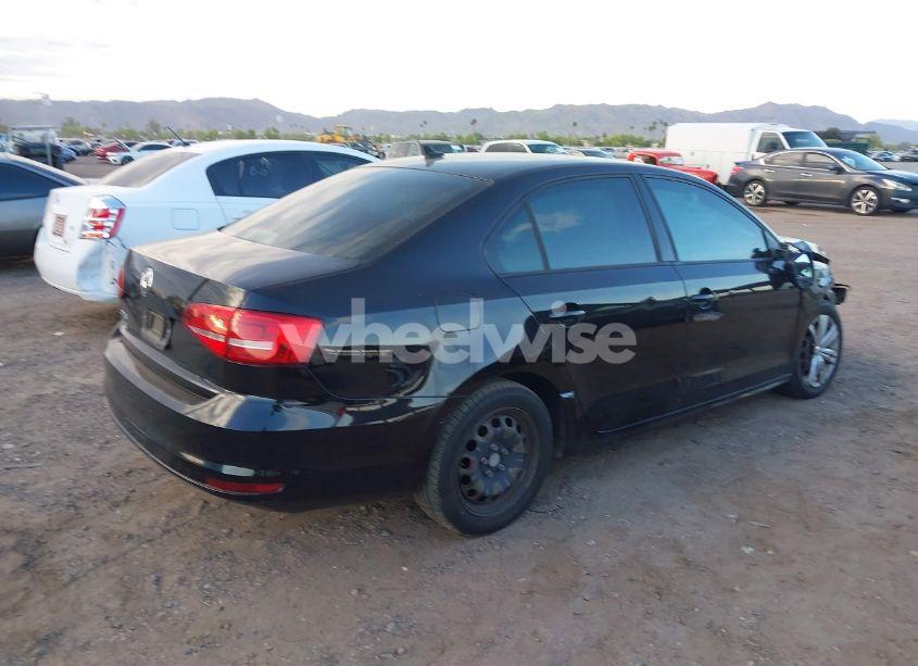 Photo 4 of 2015 Volkswagen Jetta 2.0L S (VIN 3VW2K7AJ8FM406811)