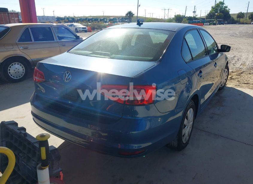 Photo 4 of 2015 Volkswagen Jetta 2.0L S (VIN 3VW2K7AJ8FM423642)