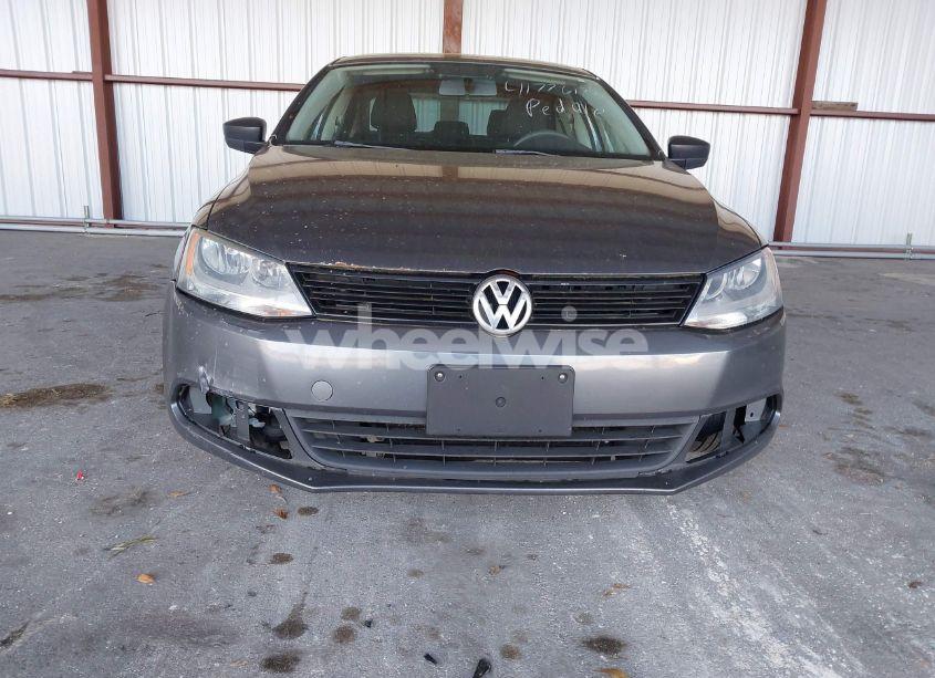 Photo 6 of 2011 Volkswagen Jetta 2.0L S (VIN 3VW2K7AJ9BM066854)