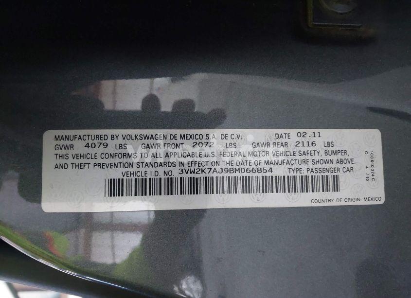 Photo 9 of 2011 Volkswagen Jetta 2.0L S (VIN 3VW2K7AJ9BM066854)