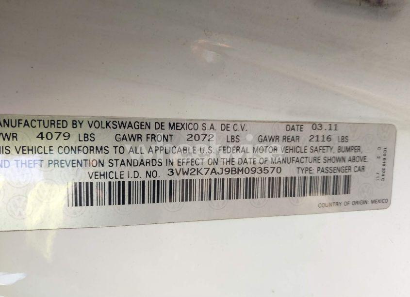 Photo 9 of 2011 Volkswagen Jetta 2.0L S (VIN 3VW2K7AJ9BM093570)