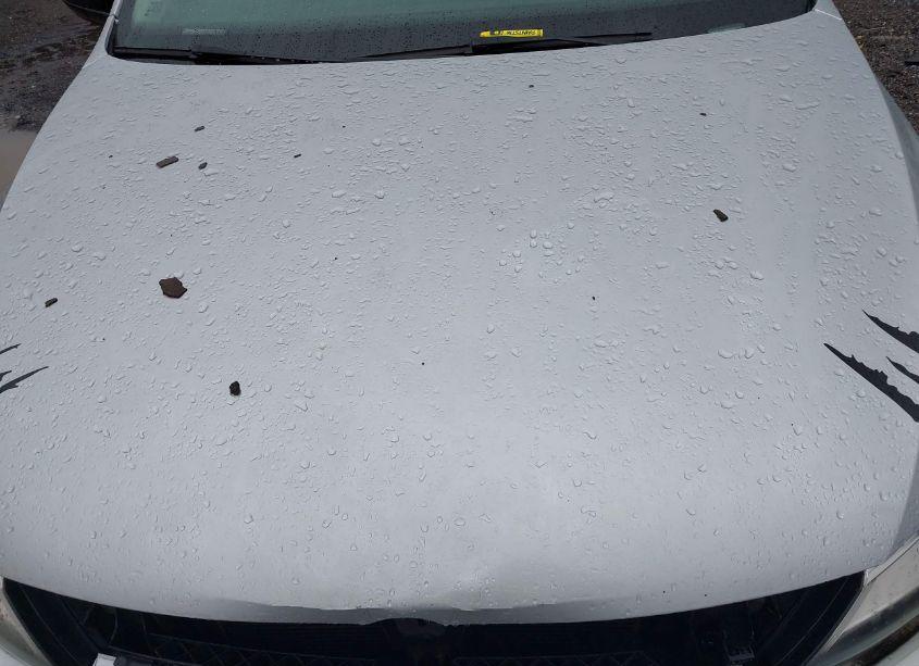 Photo 10 of 2011 Volkswagen Jetta 2.0L S (VIN 3VW2K7AJ9BM308221)