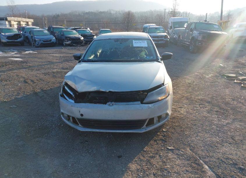 Photo 12 of 2011 Volkswagen Jetta 2.0L S (VIN 3VW2K7AJ9BM330137)