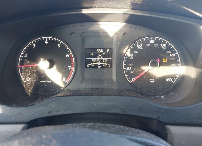 Photo 7 of 2011 Volkswagen Jetta 2.0L S (VIN 3VW2K7AJ9BM330137)